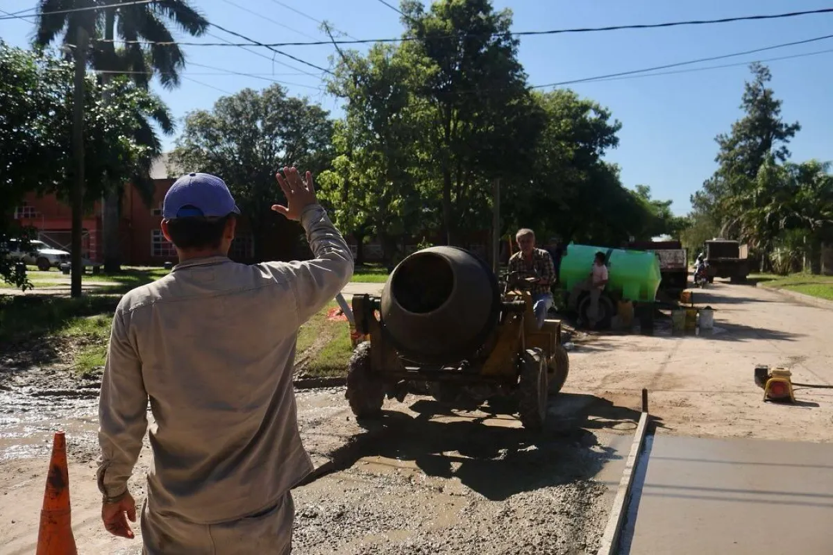 La Municipalidad continúa el plan de bacheo en la ciudad | GuauFormosa