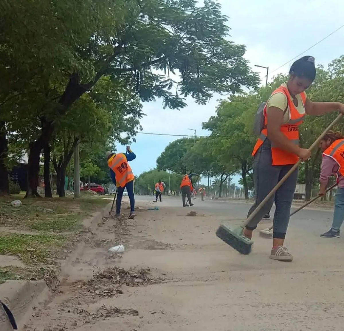 La Comuna trabaja activamente para mantener la limpieza en la ciudad ...