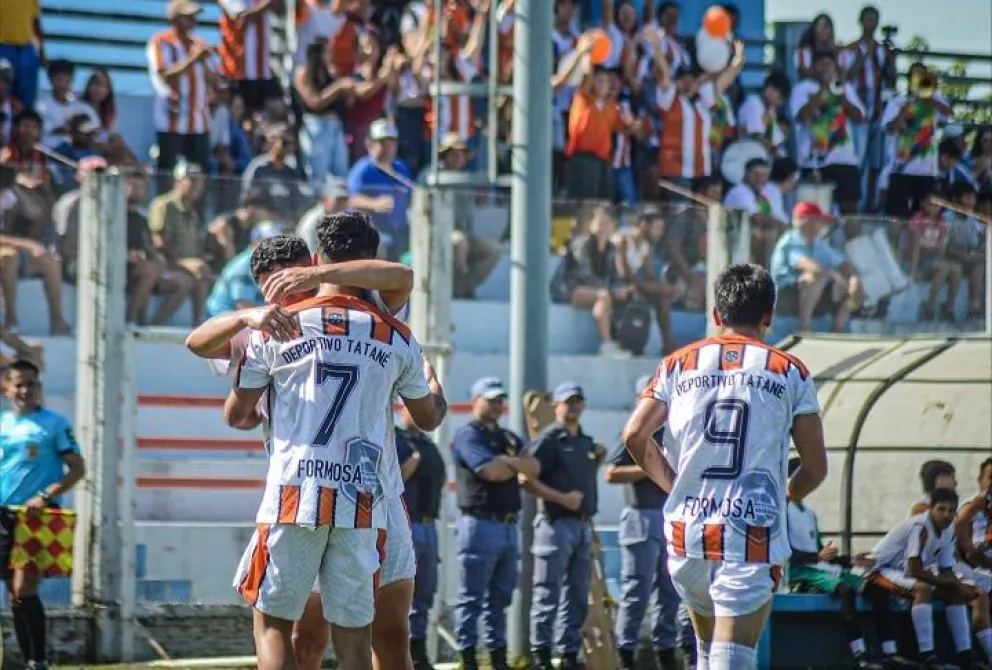 FOTO 1: Deportivo Tatané festejo en la localidad de Herradura.