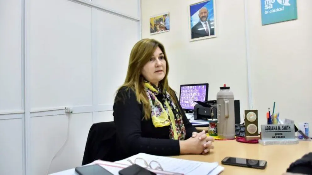 La jueza del Tribunal de Faltas capitalina Adriana Smith.