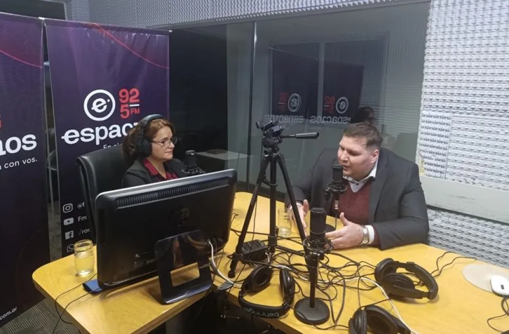 Cristanchi visitó a Liliana Palma en los estudios de FM Espacios.