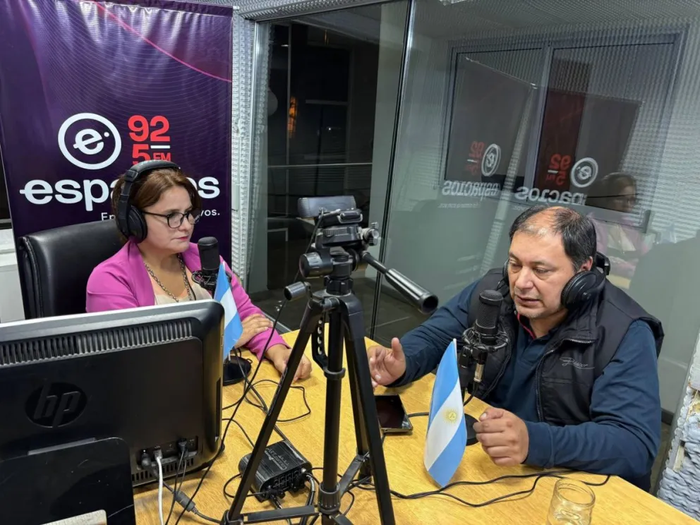 La conductora Liliana Palma junto a Carlos Amarilla.