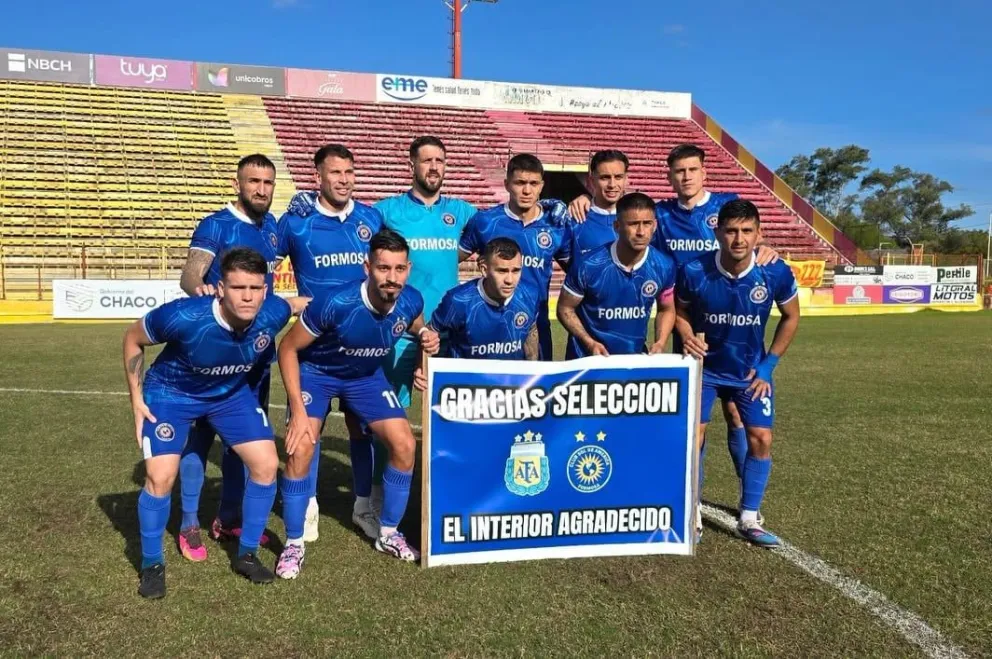 FOTO: Formación titular del equipo solense.