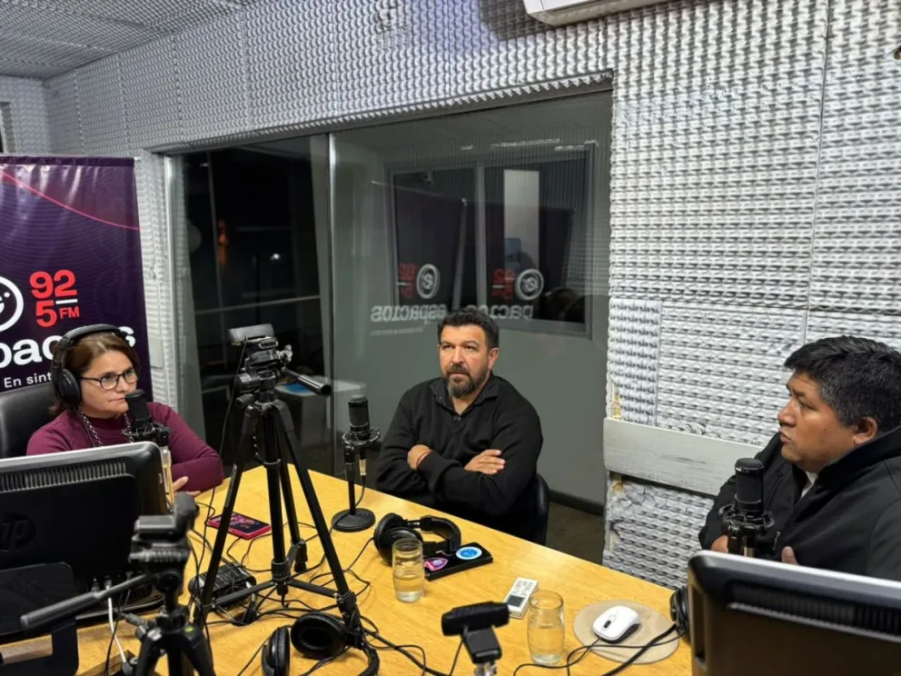Los referentes del SUTRAMUF visitaron el estudio de FM Espacios.