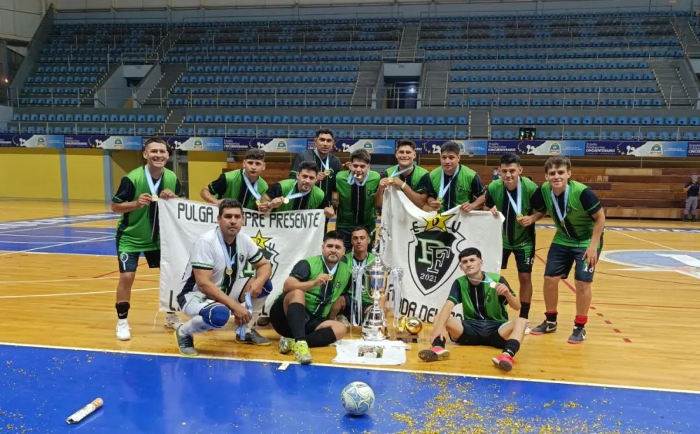 El equipo de Patón, uno de los ganadores de la noche.