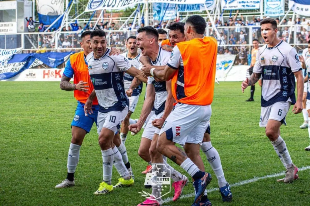 FOTO: San Martín sigue su marcha en la búsqueda del primer ascenso a la Primera Nacional. 